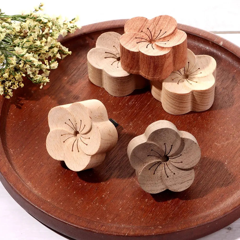 1PC Flower Shape Aroma Essential Oil Diffuser Wooden Elegance