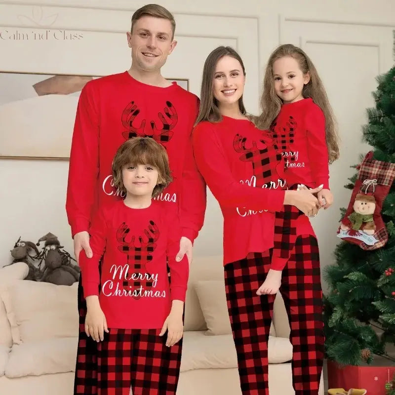 Merry Christmas Pajamas Set Fawn Plaid Print Mother Father Kids Matching Outfits Soft Cute 2pcs Suit Sleepwear Xmas Family Look Calm and Class