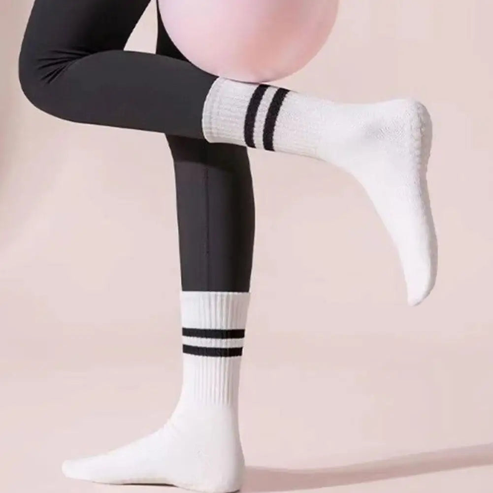 8 Colors Sports Socks Cotton Mid-tube Bottom Non-slip Yoga